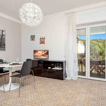 Apartment Le Petit Bleu, Terre Marine Lerici